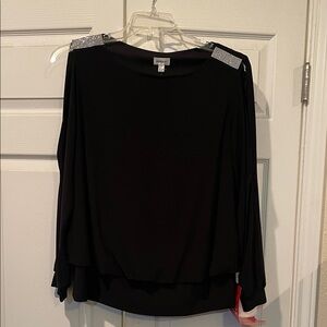 Avenue,shiny detail on shoulder,cutaway, long sleeve,black, 96% poly 4%spandex
